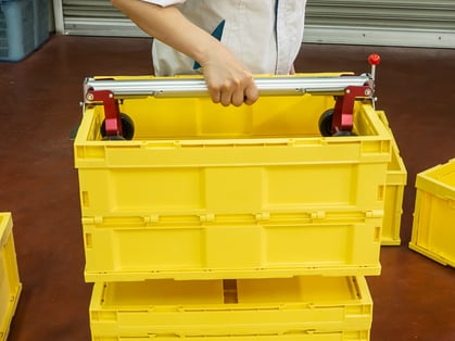 コンテナ ガチャパン オリコン 折りたたみコンテナ 三甲 サンコー 岐阜プラスチック セキスイ 折りコン 省力化 自動組立機 自動機 作業改善 簡単操作 作業効率化 設置スペース 小型 スピードアップ 負担軽減 梱包機 包装機 半自動 ピッキング 物流センター プロセスセンター メーカー 安価 コンパクト 手動 組み立て 組立 組み立て機 業務の効率化 中洲電機株式会