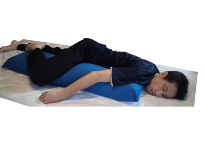 シムス姿勢(前傾側臥位)