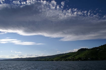 Lac Leman; die Weinberge zieren das gesamte Nordufer; ein UNESCO-Weltnaturerbe.