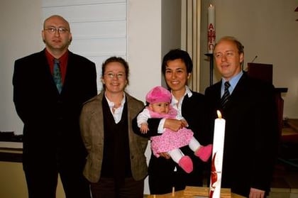 Patenonkel Andreas, Patentante Sabine und Tina mit den stolzen Eltern