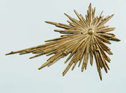 DIE SONNE 2004, Bronze, 108 x 74 cm