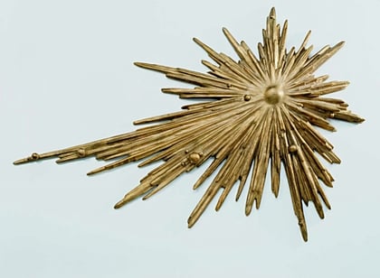 DIE SONNE 2004, Bronze, 108 x 74 cm
