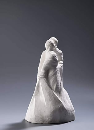 EINER TRAGE DES ANDEREN LAST (GAL 6.2), Bronze H 33 cm, 1997