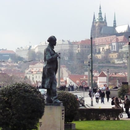 Estatua de Antonín Dvořák en Praga.