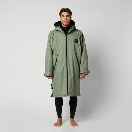 Mystic Poncho Explore Brave Green für Männer