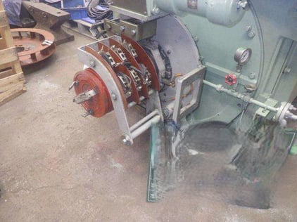 10.組立中（ショートリング・スリップリング・ブラシホルダー取付）