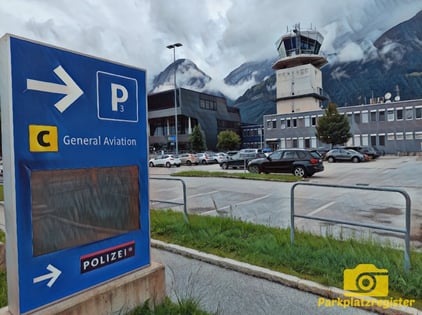 flughafen innsbruck parken