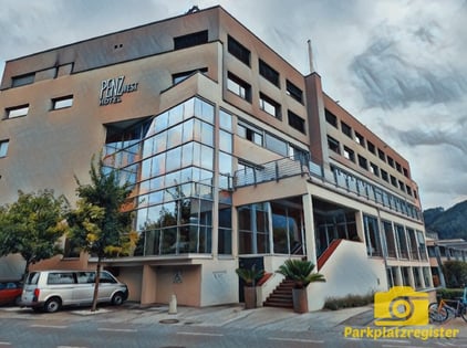 innsbruck flughafen parking