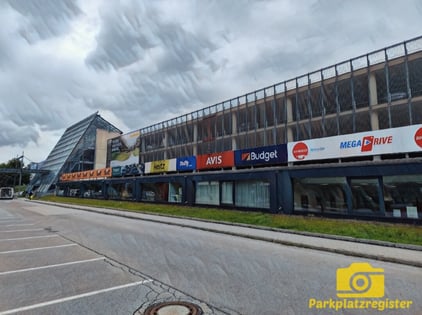 flughafen innsbruck parking