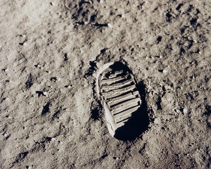 One small step... (Bildquelle: NASA)