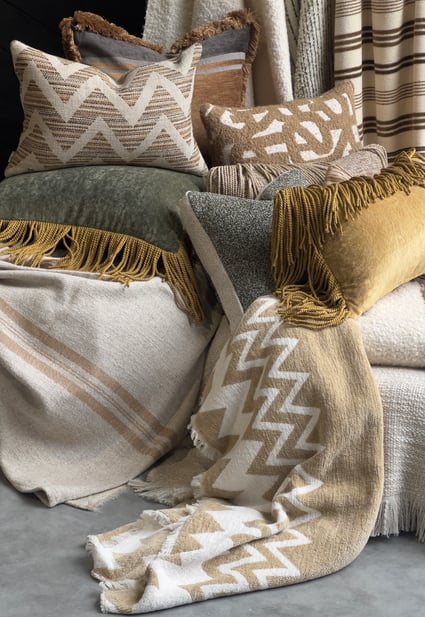 omar-antwerp, pillows, kussen, sierkussen, cover, sloop, interior, interieur, decoration, decoratie, home, huis, wholesale, groothandel, B2B, cosy, gezellig, set, stylish, contamporary, stijlvol, living, inside, levenstijl, indoor, outdoor, soft, fabrics