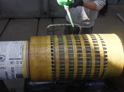 5.アマチャーワニス含浸処理中