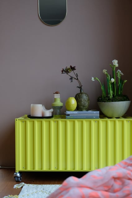 dieartigeBLOG // Esstisch - bunte Vintage-Deko aus dem Umsonstladen, Glasvasen