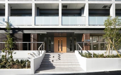 白山寮 (男子寮) 正面