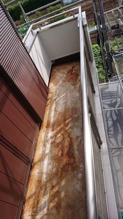 千葉市緑区誉田町の　ベランダ防水　ビフォー1