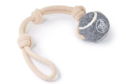 nachhaltiges Hundespielzeug Eco Ball mit Seil Baumwolle Tennisball grau