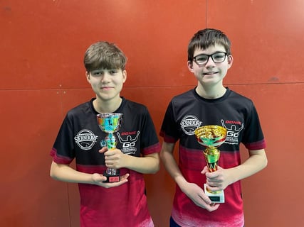 Daniel Trzil und Simon Wilder freuten sich über ihre Erfolge in Klagenfurt.