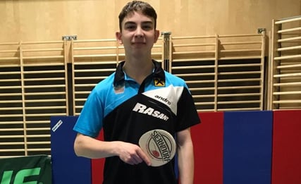 Johannes Maad im TTV Sierndorf-Dress gibt es dann ab September 2021 hoffentlich auch für Zuschauer live der Sierndorfer Sporthalle zu sehen.