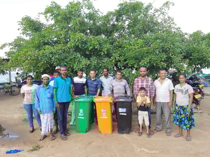 Sri Lanka: beach clean-up activity at Kalpitiya