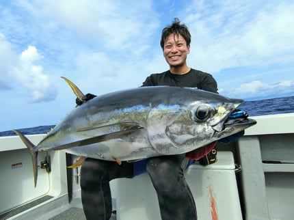 ジャンプライズの中弾性ブランクを採用したオフショア専用キャスティングロッド