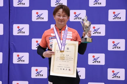 男子フォーティ優勝　三田村宗明（リトルキングス）「©JTTA広報委員会」