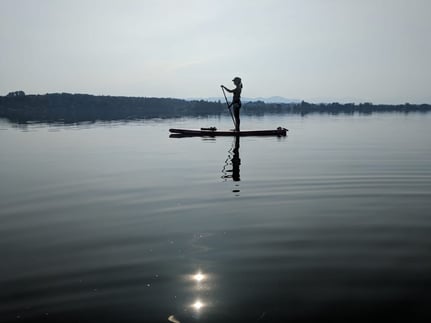 Yoga, Meditation & BE STRONG mit Anna Morf. Ganzheitliche Trainings, Retreats und Ausbildungen für körperliche Stärke, innere Ruhe und Präsenz.