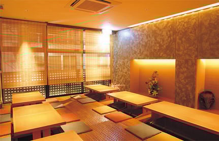 大人数の宴会にも対応！新年会、忘年会などは大広間で。