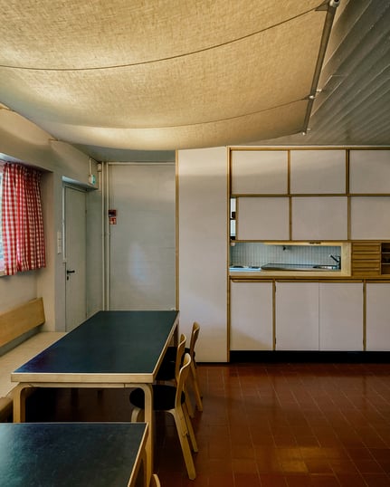 アルヴァ・アアルト　スタジオ　食堂　カフェテリア