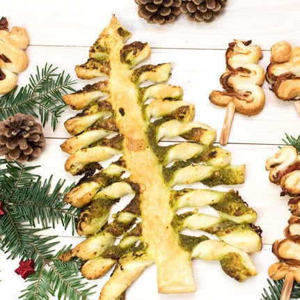 Blätterteig-Tannenbäume.