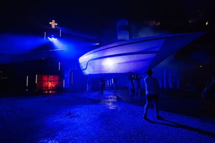 Aufblasbares Luftschiff beim Freiluftspiele Göschenen als Show Effekt für die Schlussszene.