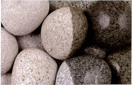 左(乾燥状態)右(水濡れ状態)