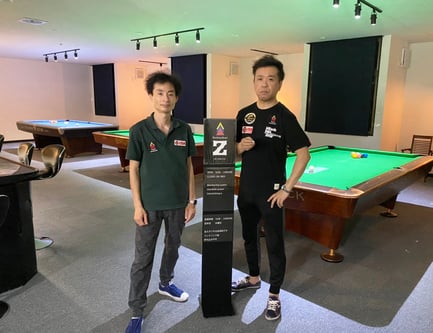 『Z』オーナー：浅野丈男氏（左） & プールワークアウト主宰：湯山功プロ（右）　※画像提供：POOL WORKOUT Z（以下全て）