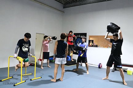 ▲トレーニング指導士の資格を持つ鈴木代表が丁寧にお教えします