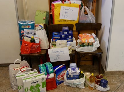 Im Oktober 2017 konnten wir diese Lebensmittel und Hygieneartikel an Le⁺O übergeben. Danke allen Spendern!