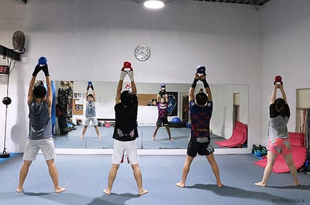 ▲トレーニング指導士の資格を持つ鈴木代表が丁寧にお教えします