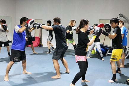 ▲女性専用の道具、男女別更衣室も完備