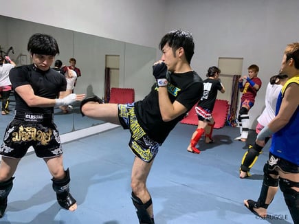 ▲途中で水分休憩を取りながら少しづつお教えします