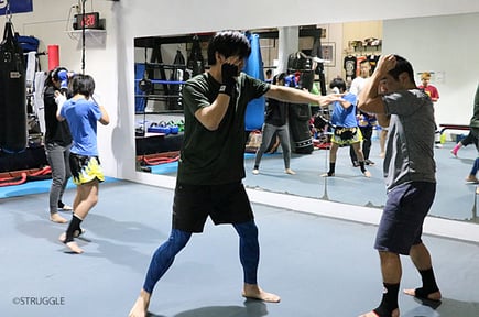 ▲東京都墨田区のキックボクシングジム　ストラッグル
