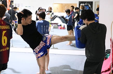 ▲グローブなどの練習道具は無料でお貸ししてます