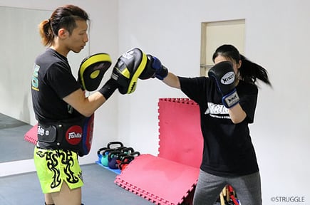 ▲毎週水曜20:00～21:00はキックボクシング初心者クラスを開催！