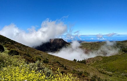 Landschaft mit Wolken auf La Gomera