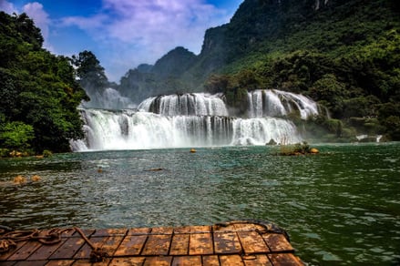 Ban Gioc Waterfall in Cao Bang vietnam images