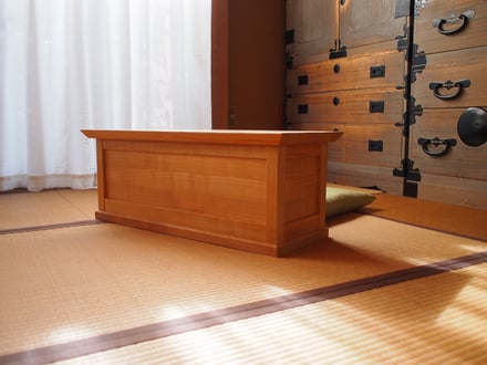 講談師　神田松之亟氏(神田伯山氏）釈台