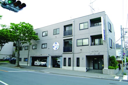 六歌撰　社屋　外観