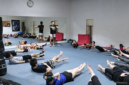 ▲スミスマシンやケトルベルなど筋トレ道具も充実してます