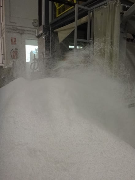 Ventisca de copos de nieve artificial corporeos