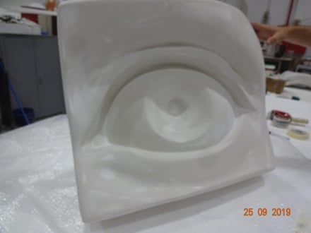 Ojo gigante, para escaparates