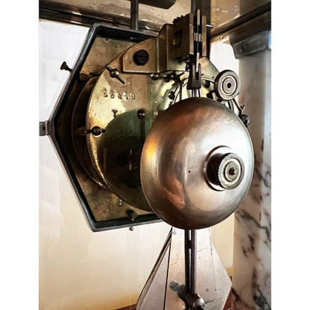 Detail. A French Art Deco Glass Cased Dog Clock on Marble Base | 49x42x12 cm