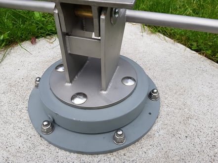 Die ausgeklügelte Kippvorrichtung benötigt keine Wartung.