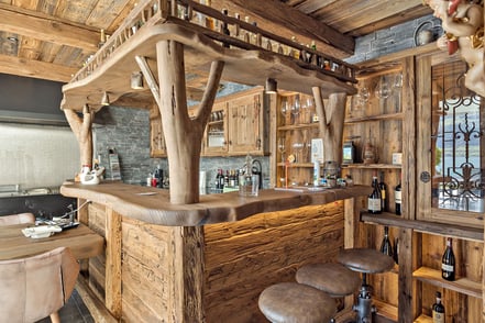 Die Chalet-Bar - alles aus Altholz 
